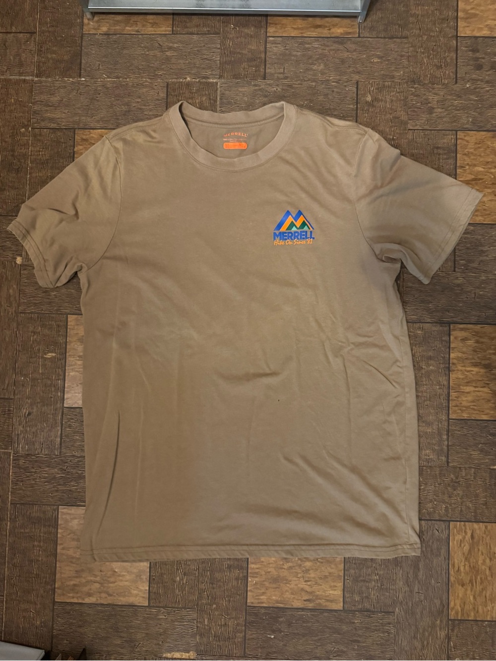 Merrell Shirt New York Knicks Nike Jordan 1 Retro Adidas Samba New Balance 2002R